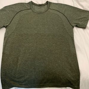 Lululemon shirt